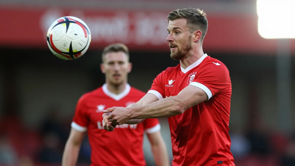 Rodney McAree Thrilled to Work with Junior Ogedi-Uzokwe Again at Dungannon Swifts