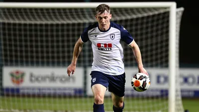Dungannon Swifts defeated Glenavon 2-1 on 9 March 2024, with goals from T